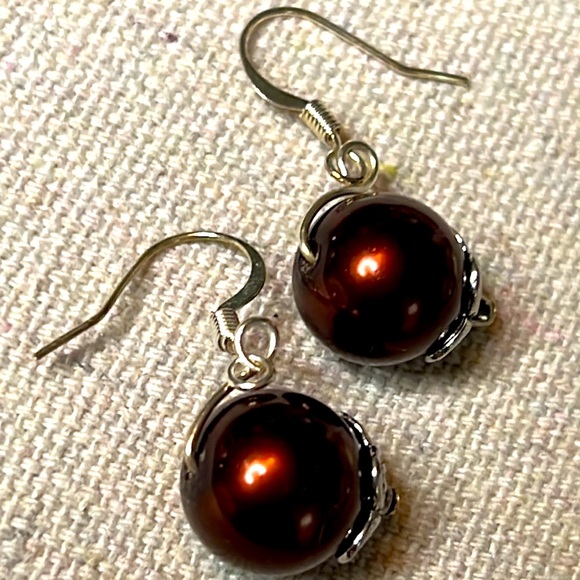 Brown Faux Pearl Earrings. - Picture 3 of 3